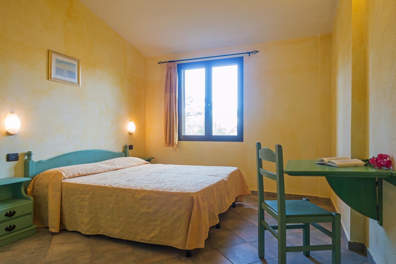 Residenza Gli Ontani Hotel Orosei Luaran gambar