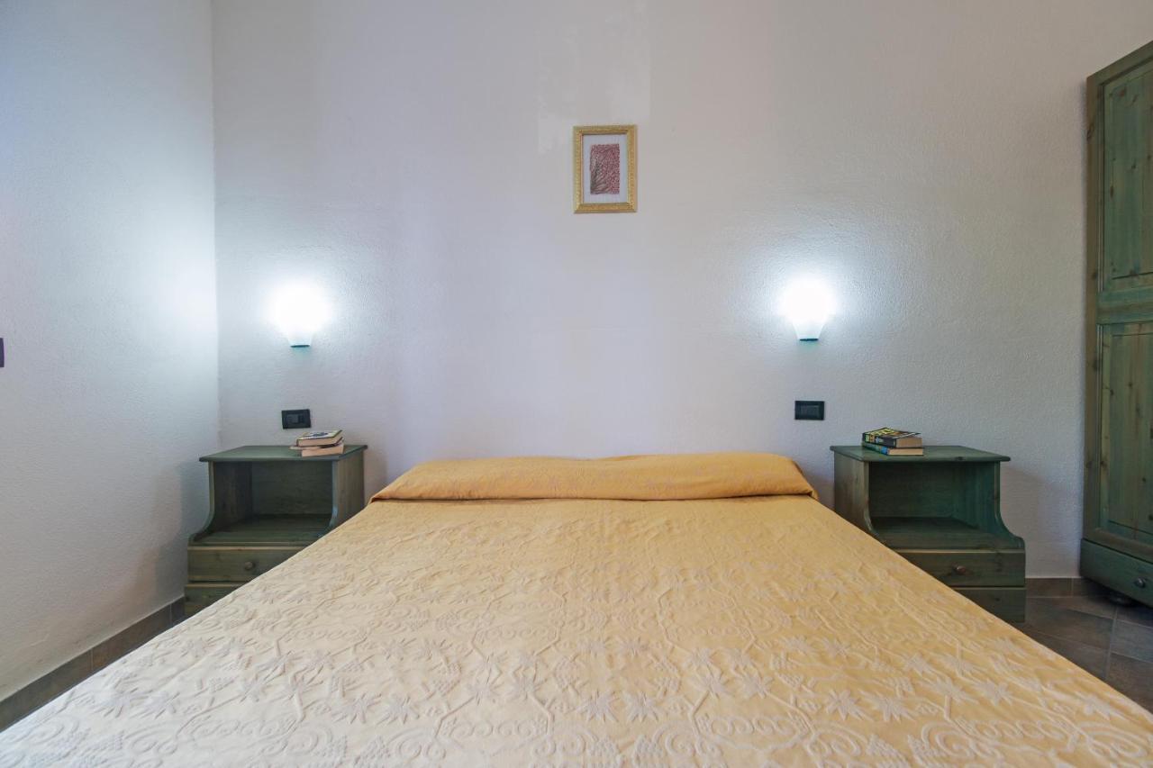 Residenza Gli Ontani Hotel Orosei Luaran gambar