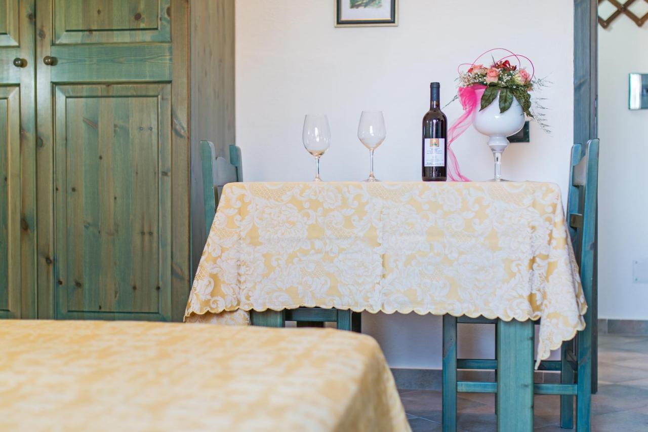 Residenza Gli Ontani Hotel Orosei Luaran gambar