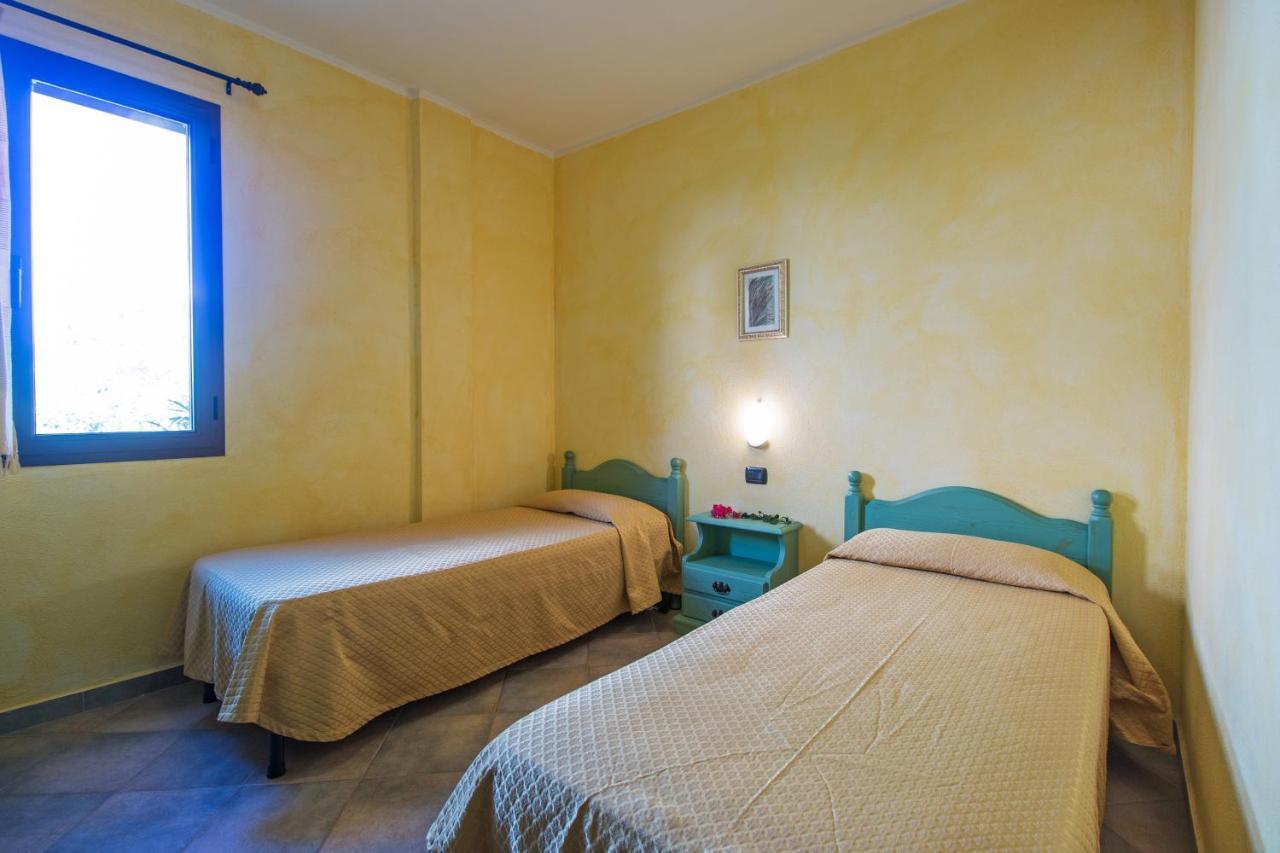 Residenza Gli Ontani Hotel Orosei Luaran gambar