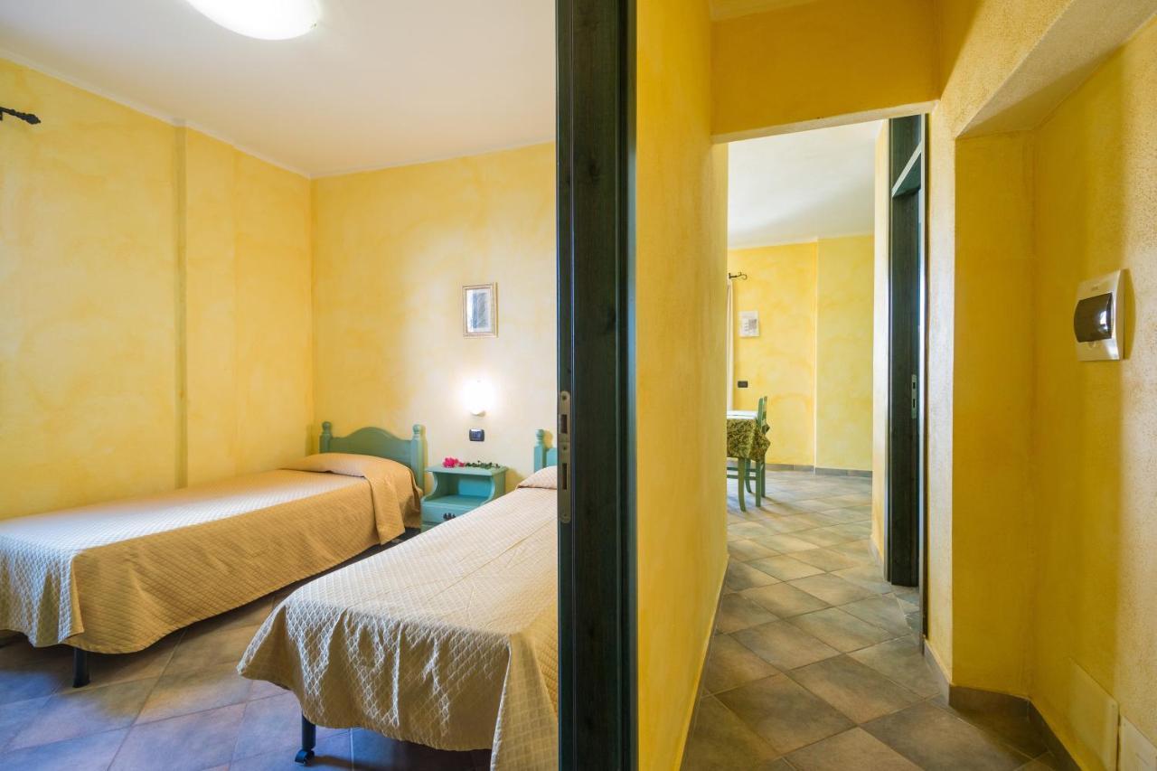 Residenza Gli Ontani Hotel Orosei Luaran gambar