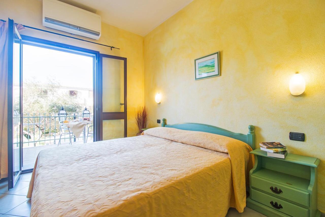 Residenza Gli Ontani Hotel Orosei Luaran gambar