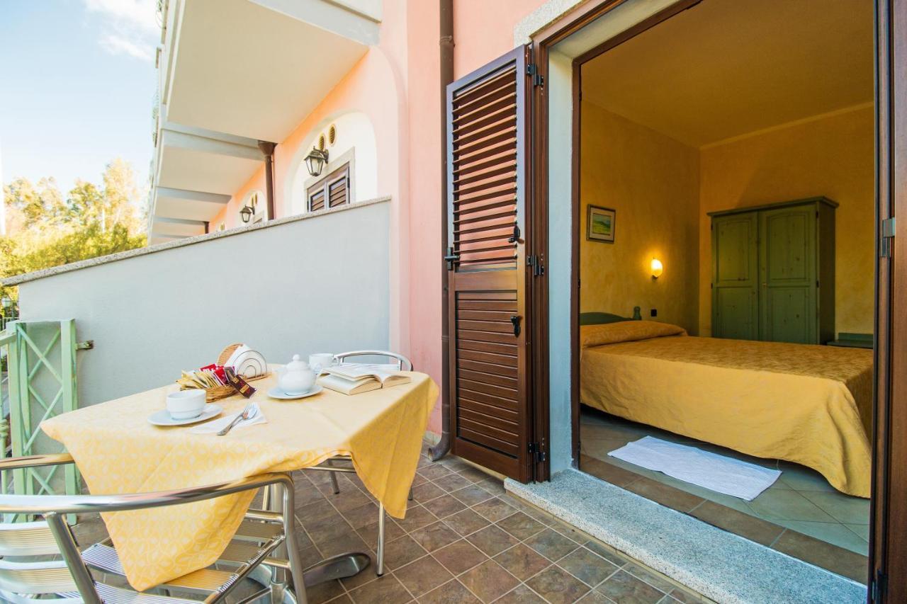 Residenza Gli Ontani Hotel Orosei Luaran gambar