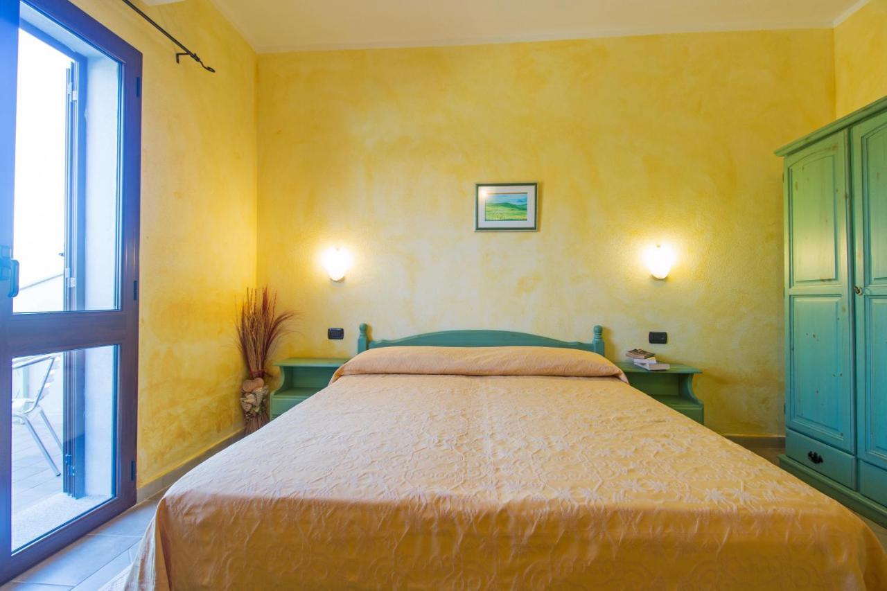 Residenza Gli Ontani Hotel Orosei Luaran gambar